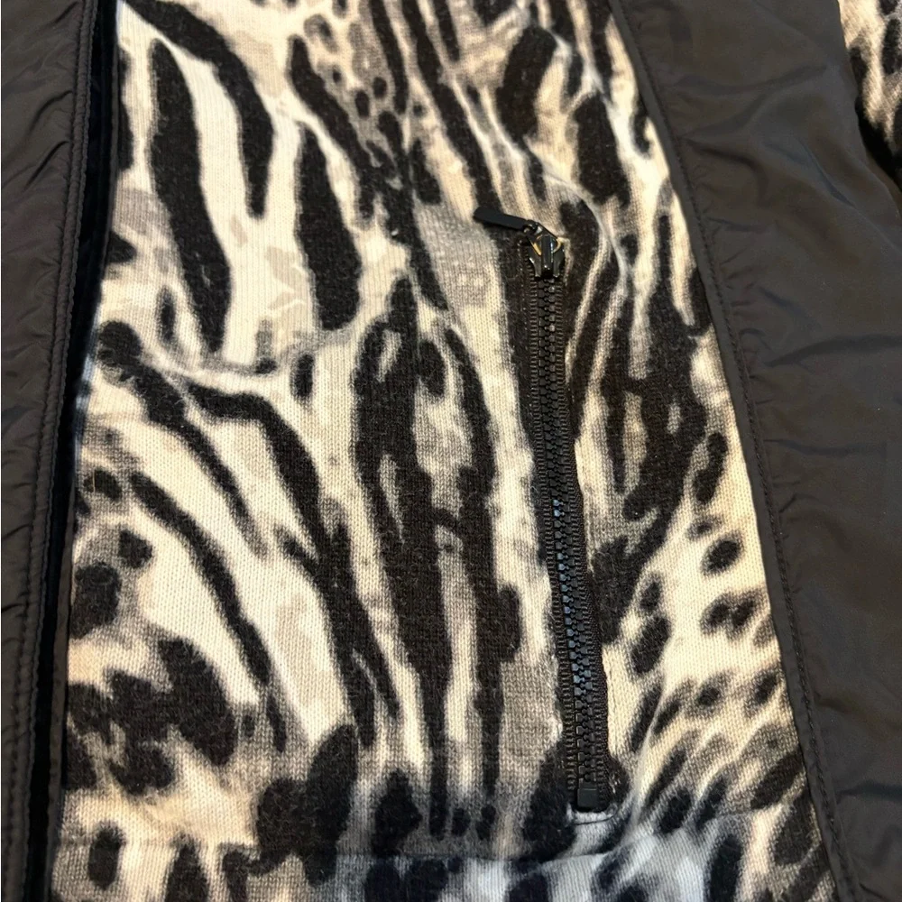 Zenergy by Chico's jacket, Animal Print Jacket with Black Accents‎ sise 2 =US 12